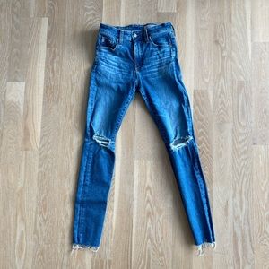AG Farrah Skinny Ankle Jeans